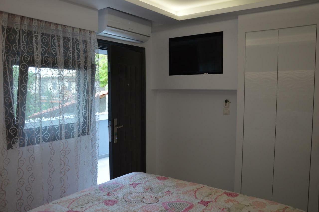 S. Luxury Princess Suite Nea Kallikrateia Exterior foto